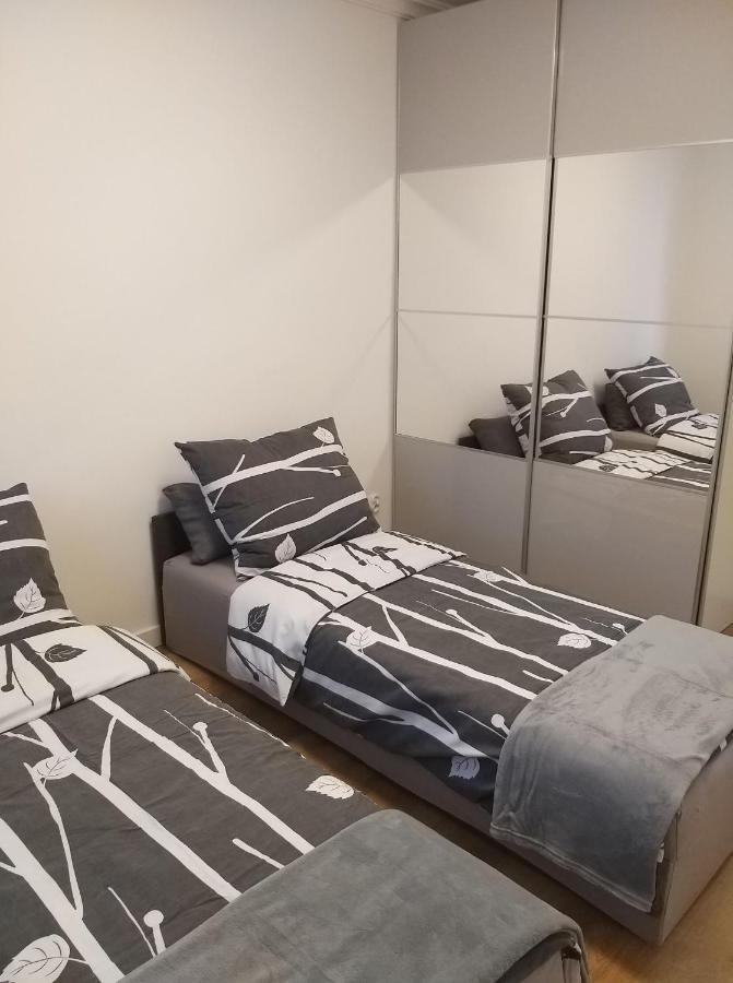 Апартаменти Apartament Perla Скавіна Екстер'єр фото